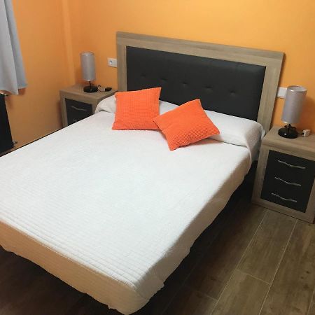 Вилла Agradable Casa Con Patio A 100 Metros De La Playa Vilarino  Экстерьер фото